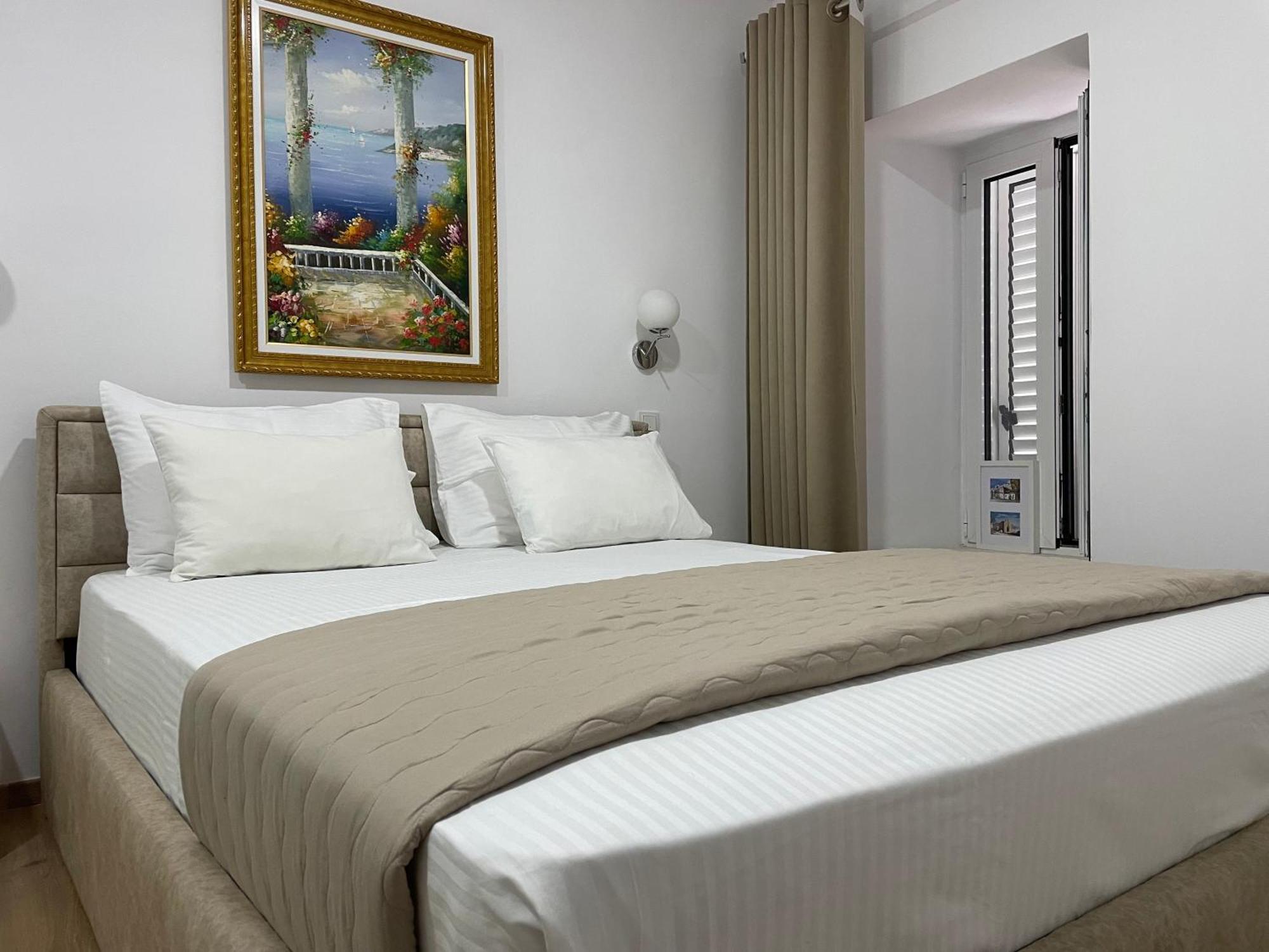 Guesthouse Near The Castle Of Himare Luaran gambar
