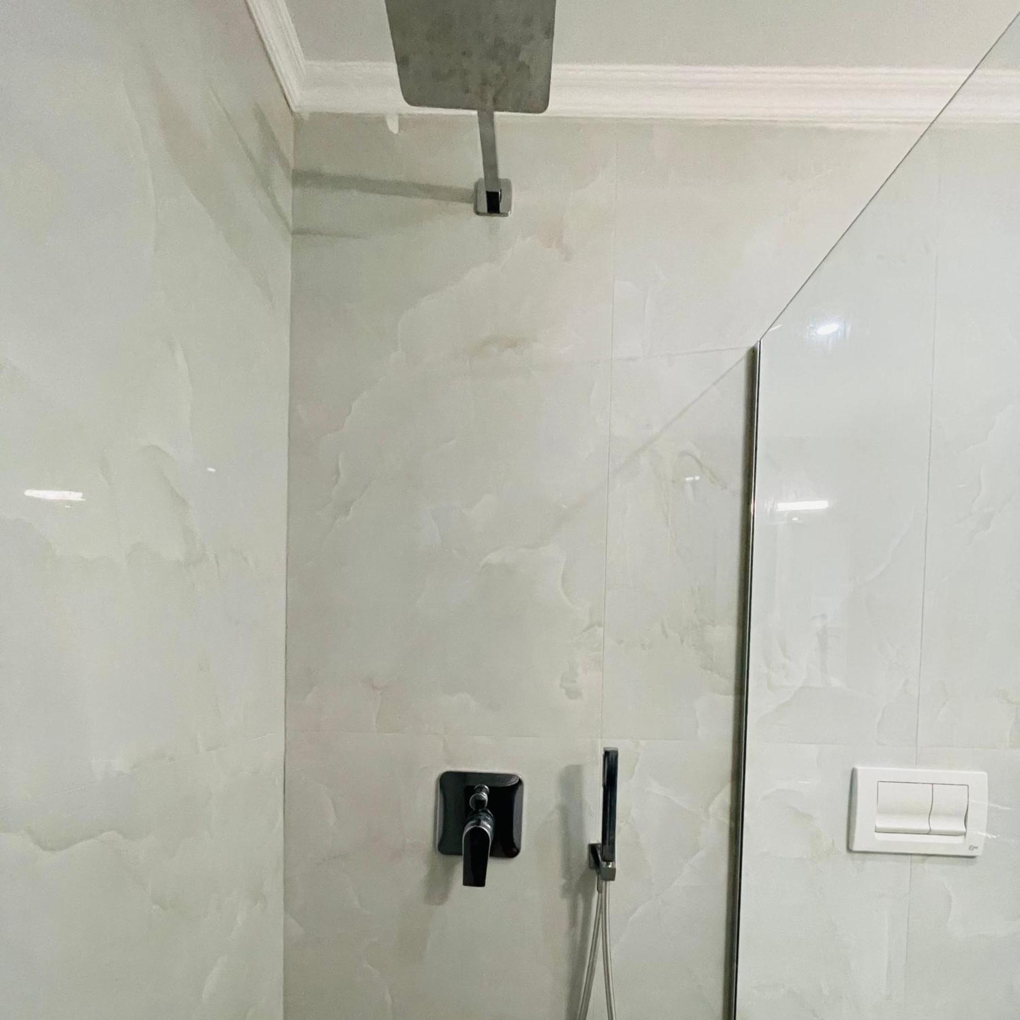 Guesthouse Near The Castle Of Himare Luaran gambar