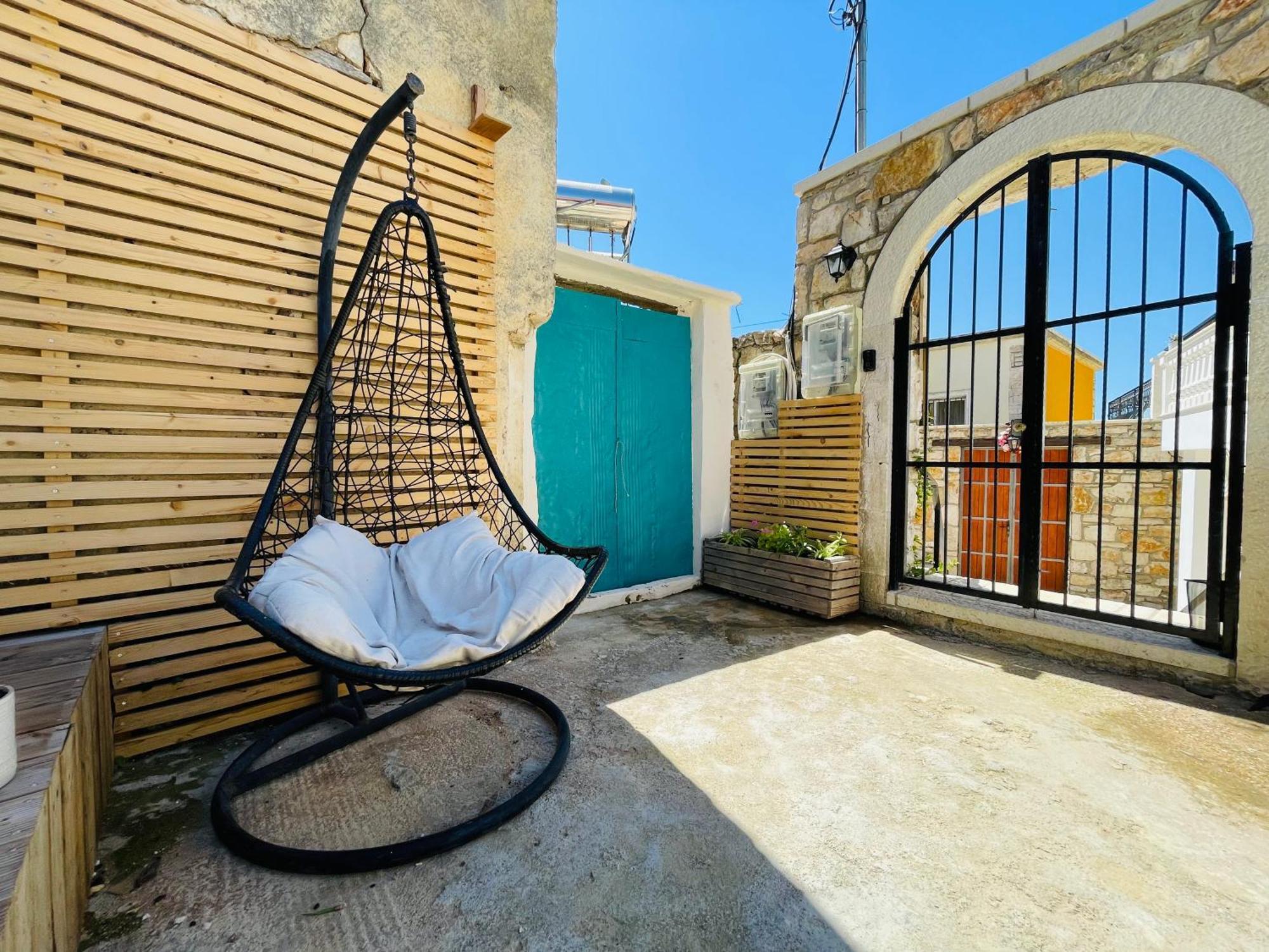 Guesthouse Near The Castle Of Himare Luaran gambar
