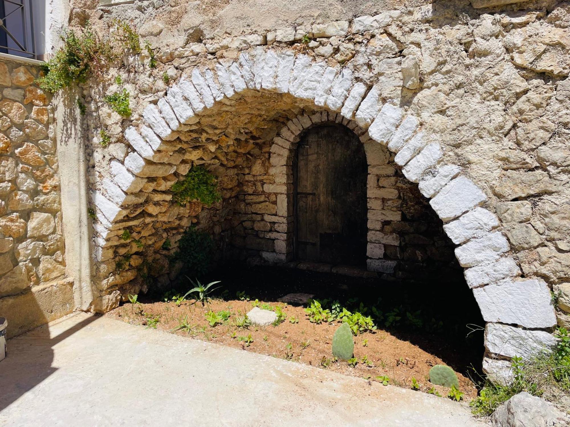 Guesthouse Near The Castle Of Himare Luaran gambar