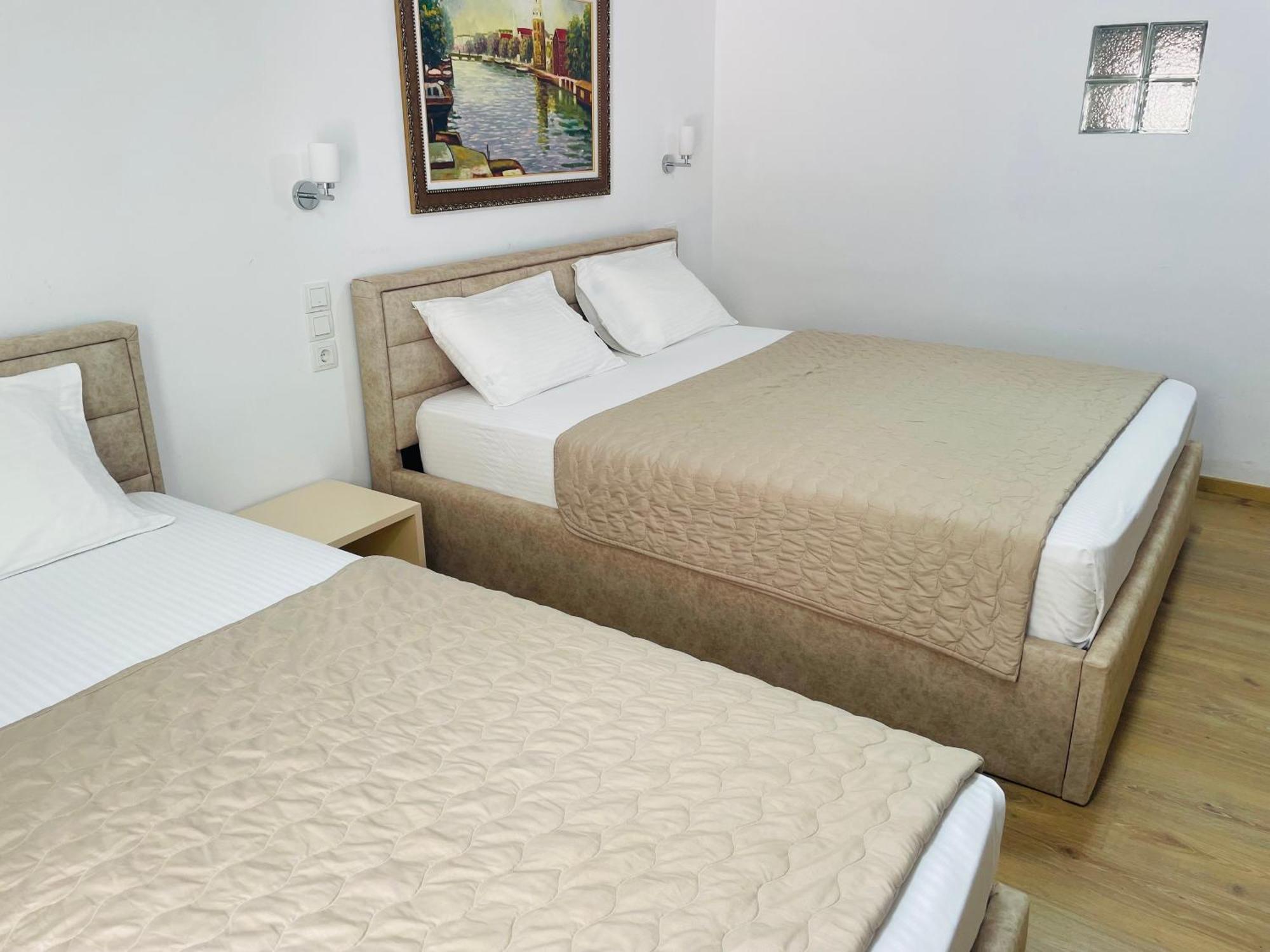 Guesthouse Near The Castle Of Himare Luaran gambar