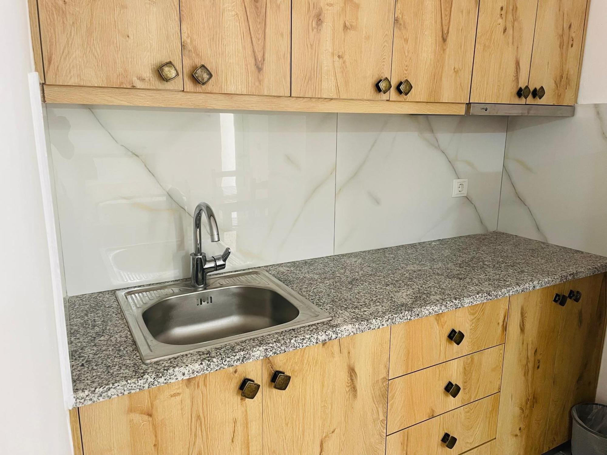 Guesthouse Near The Castle Of Himare Luaran gambar