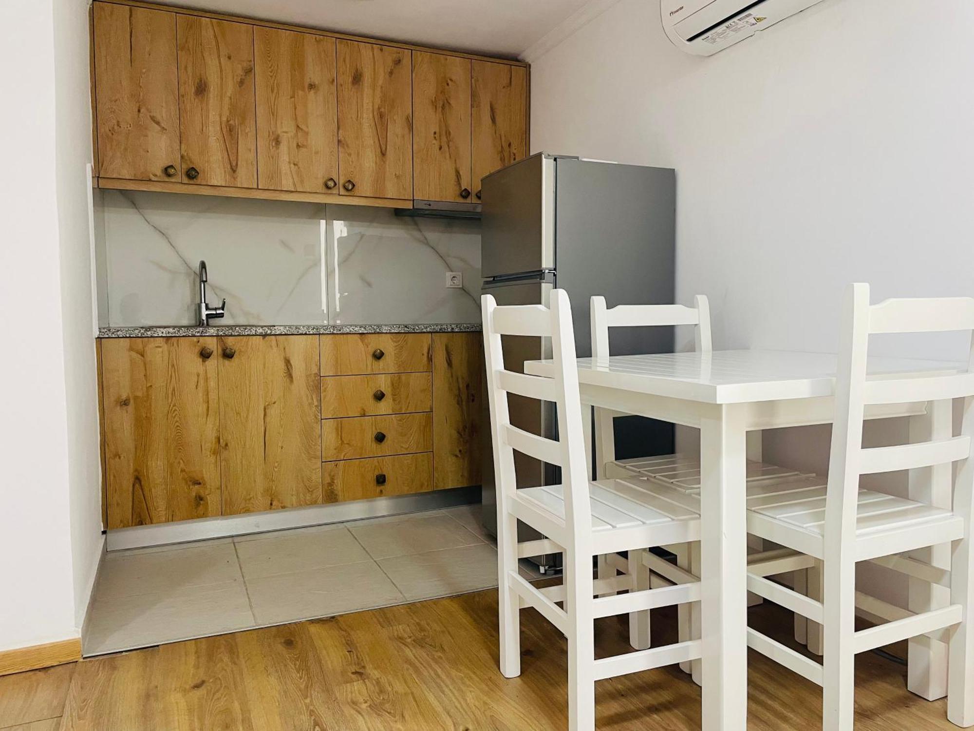 Guesthouse Near The Castle Of Himare Luaran gambar